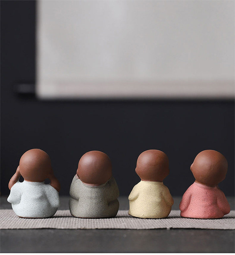 Y Mini figurine di monaco in c - Bonsai Garden Meaning recensione e prezzo